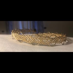 Gold color choker necklace